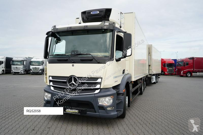 Vrachtwagen Mercedes / TANDEM