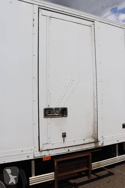 Camion Mercedes 813D