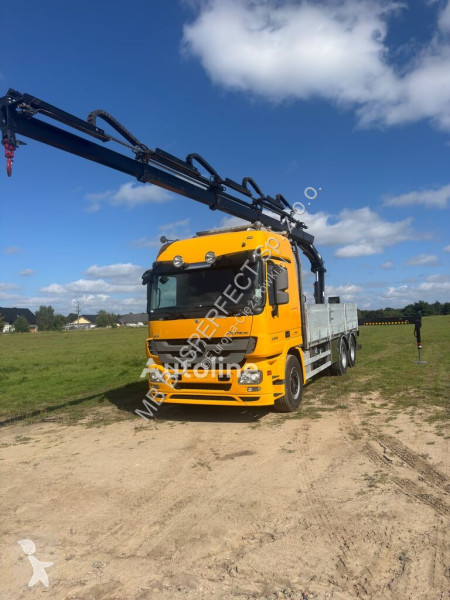 Vrachtwagen Mercedes 166XS