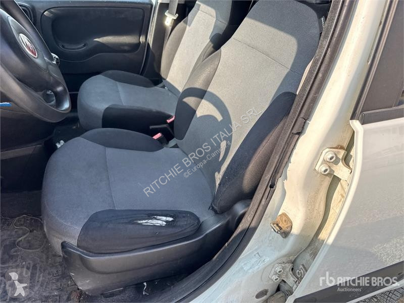 Комерційні автомобілі Fiat Panda