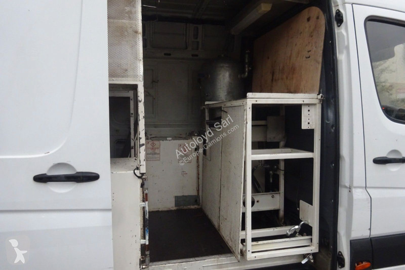 Véhicule utilitaire Mercedes