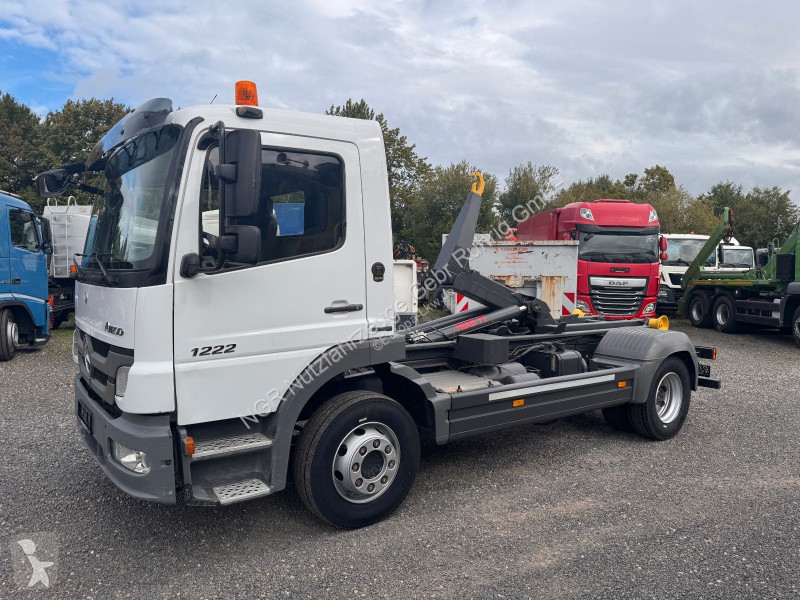 Camião Mercedes 1222 4X2 HIAB City 7 to....