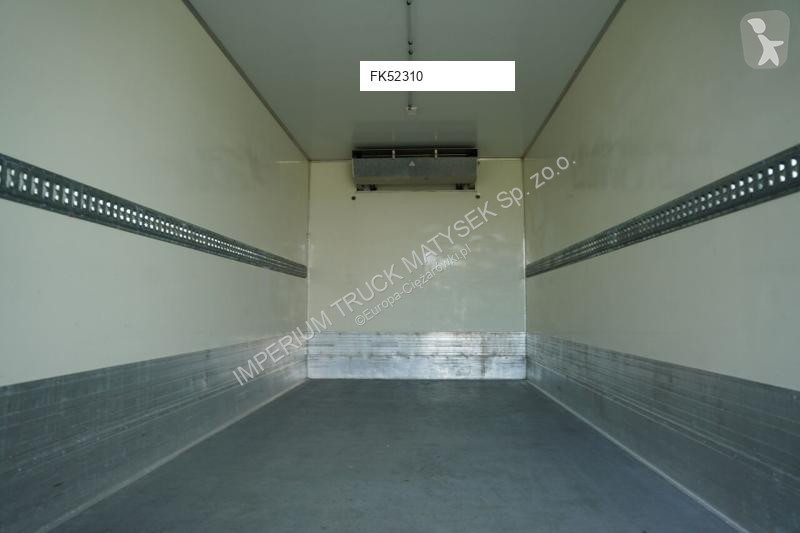 Camión Iveco EUROCARGO  / 4x2 / CHŁODNIA 5,8 M...