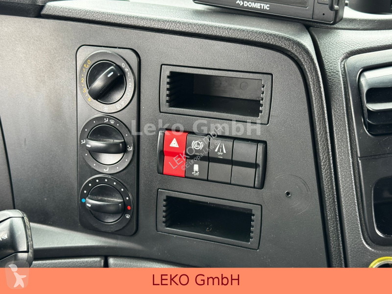 Kamion Mercedes 816 Mit Carrier Sp 750