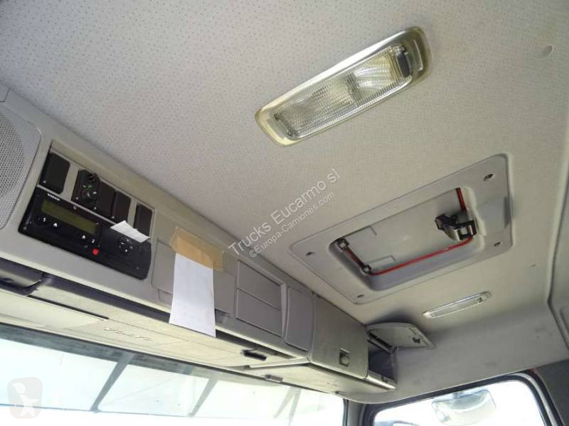 Camión Volvo 370