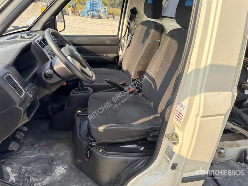 Грузовик Piaggio NP6 S/A Dump Truck