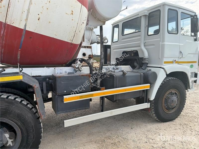 Camion Astra 1 4x2 Mixer Truck