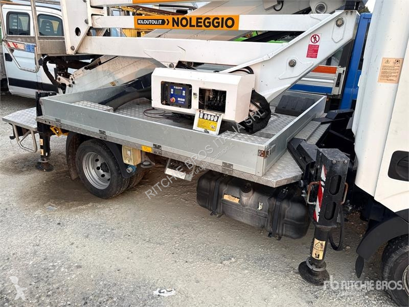 Camion Nissan Snake 2010H Plus Basic 20 m on...