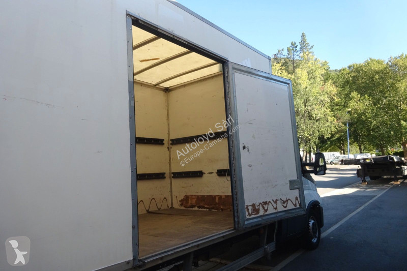 Camião Iveco 35S14