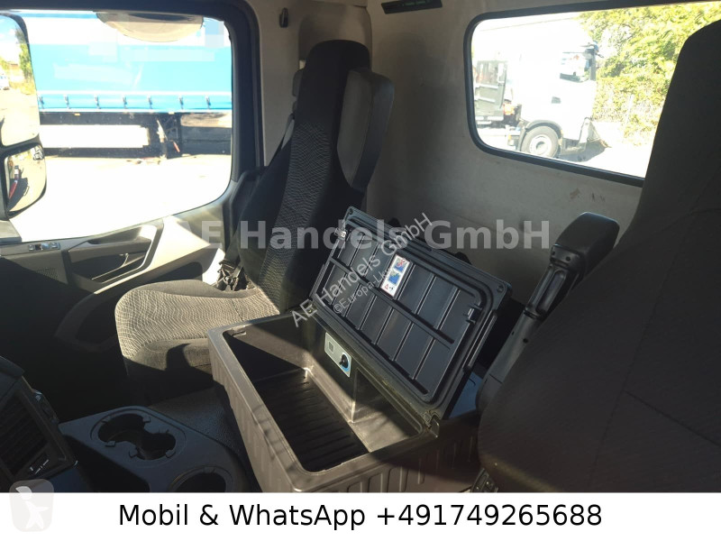 Camion Mercedes III 2540 M Hiab...