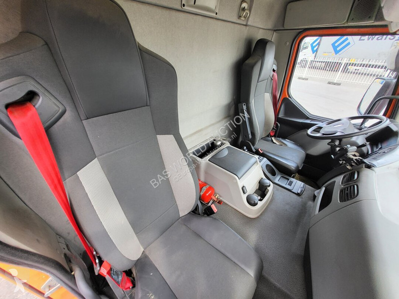 Камион Renault D D 320
