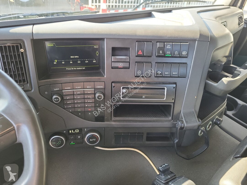 Camion Volvo 460