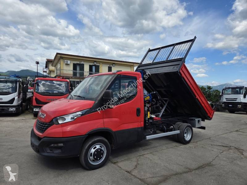 Véhicule utilitaire Iveco 35C12