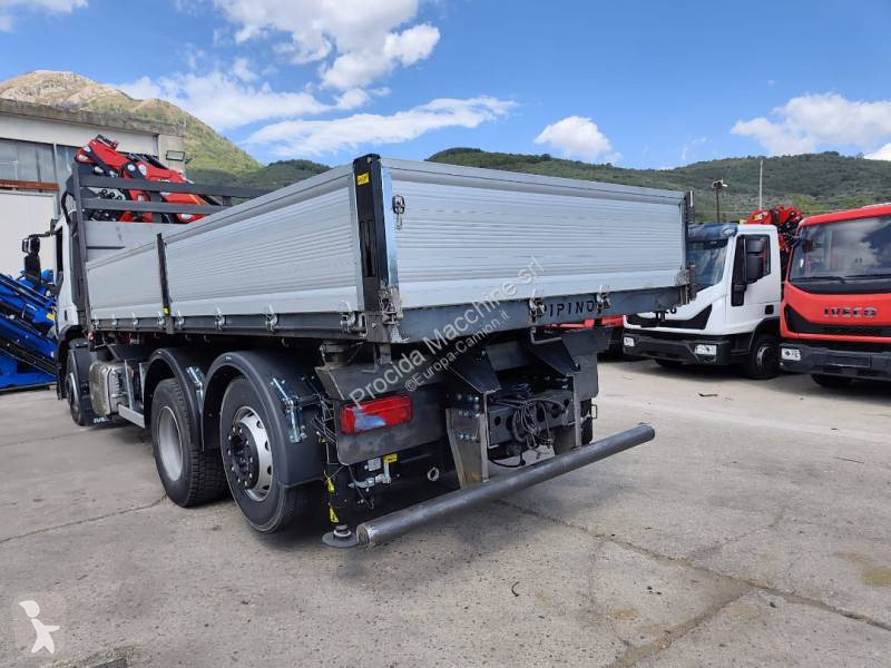 Iveco AD 260 S 31 X/P truck