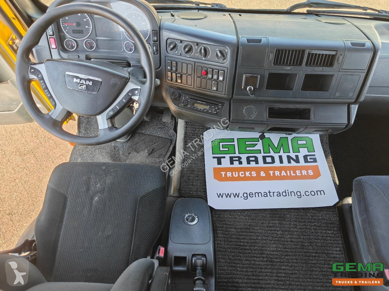 Camião MAN 12.240 4x2 Double Cab (6 pers) Euro...