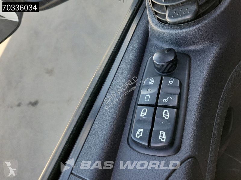 Грузовик Mercedes 1523 4X2 15tonner APK 5mtr...