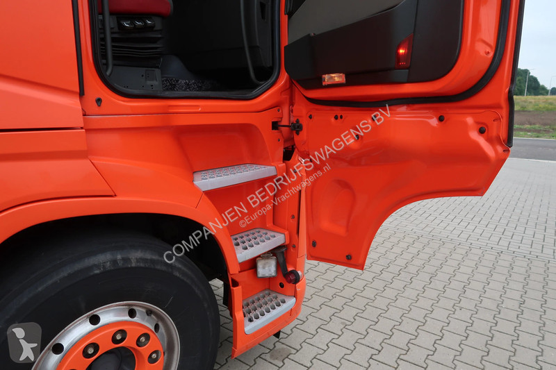 Camion Volvo FH 460 24J3C - Pig transporter