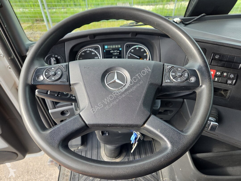 Lastbil Mercedes 1223