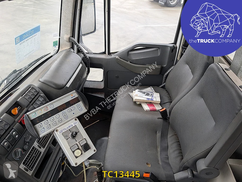 Camión Iveco EuroCargo 100 E18