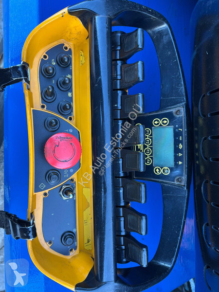 Camión Volvo 540 8x4/4 + Effer 955 8S 2017...