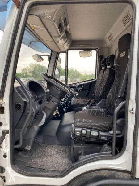 Camion Iveco EUROCARGO 80 E18
