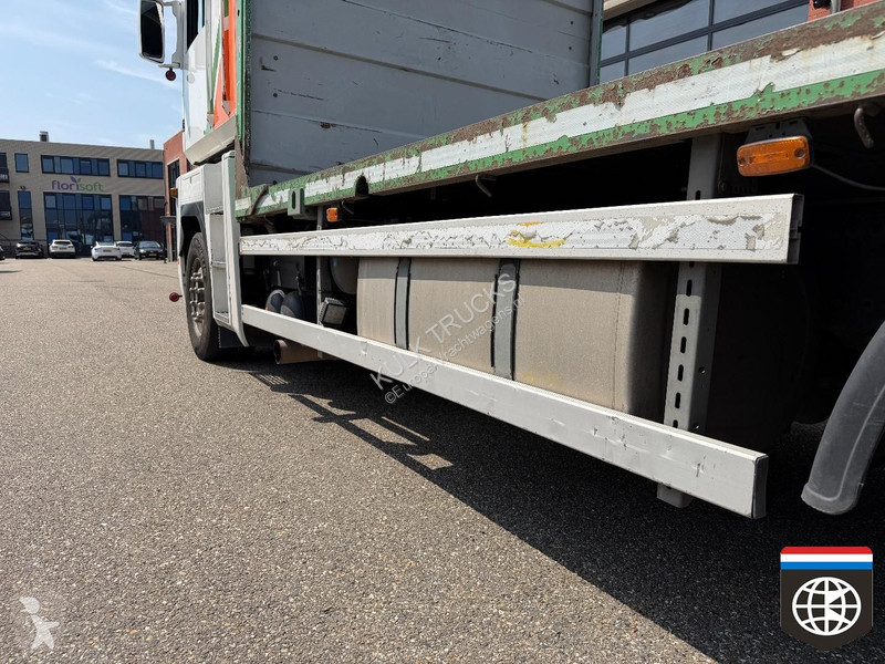 Камион Renault MAGNUM 520 Euro 5 - Open flatbed...