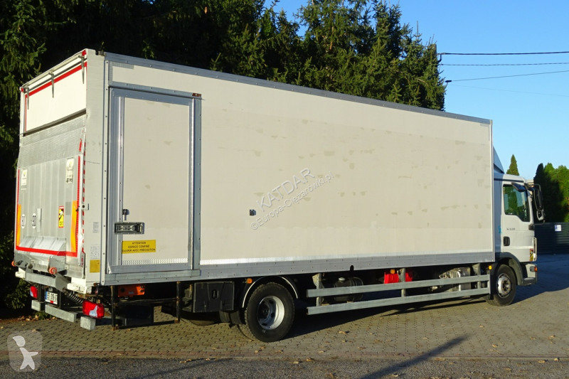 Kamion MAN TGL 12.220 Euro 6 Kontener 18 palet...