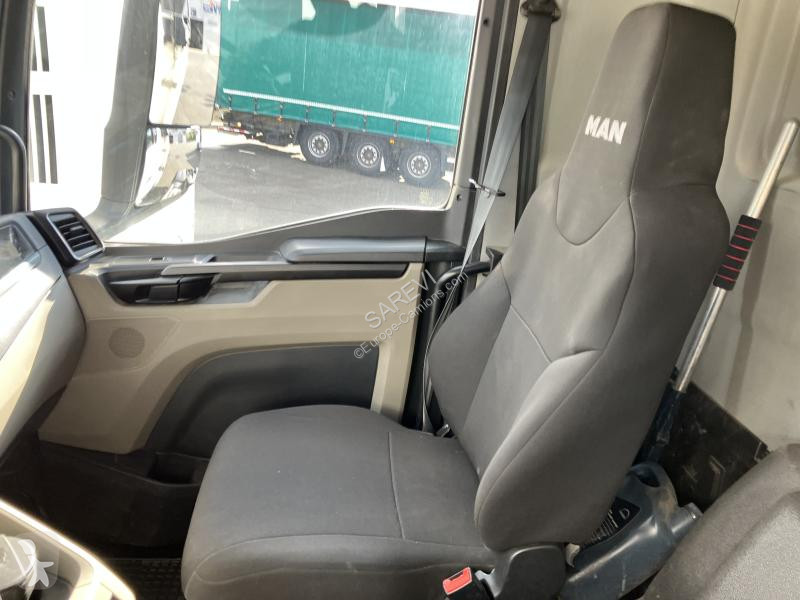 MAN 33.480 truck
