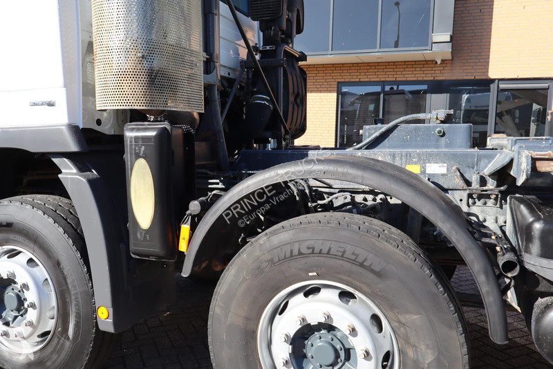 Mercedes 4144 * TIPPER * 8X4 * 3 PEDAL * EURO5...