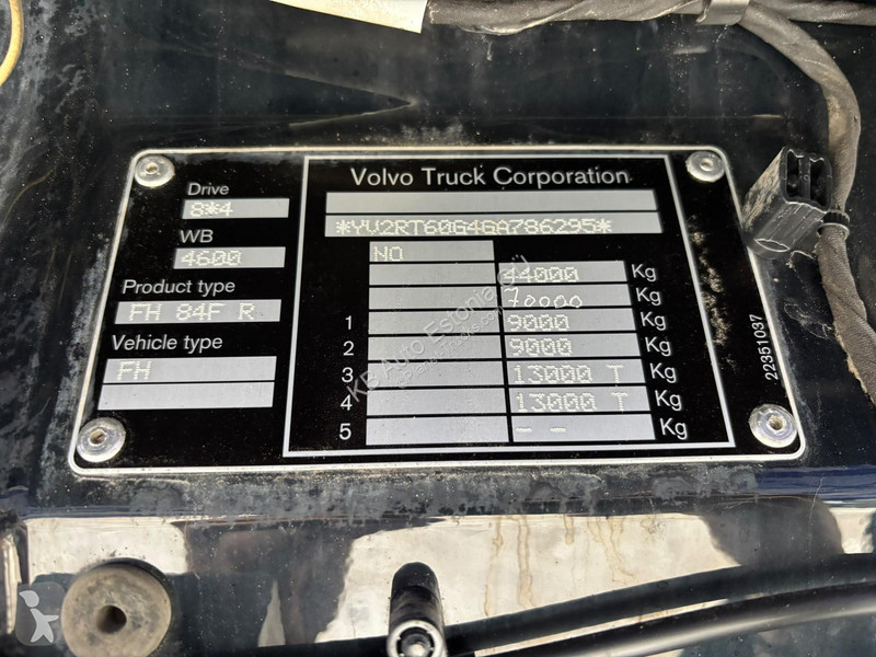 Kamion Volvo 540 8x4 RETARDER / TANDEM AXLE...