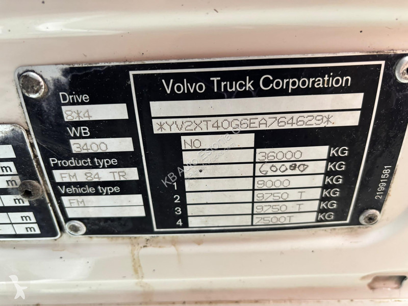 Kamion Volvo 500 8x4*4 HIAB XR 20 ton / L=5600 mm