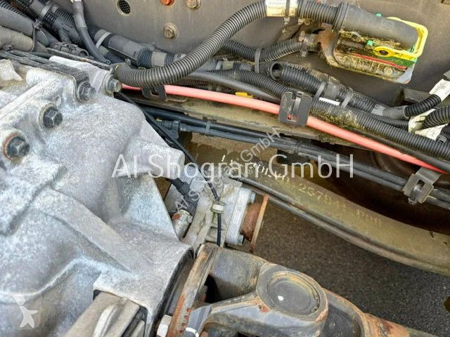 Kamion Volvo 460 / 8x4 / Voll Blatt / Euro 6