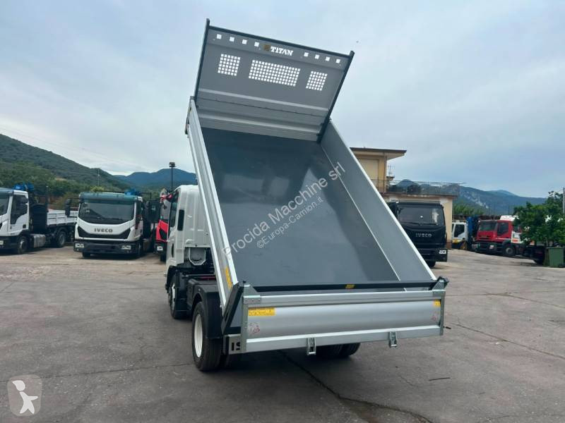 Kamion Isuzu