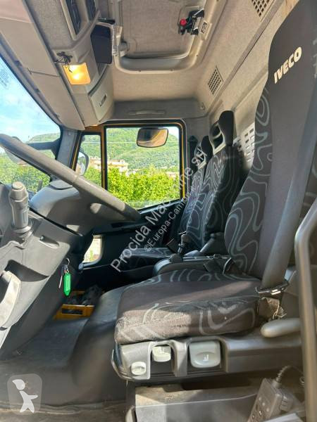 Kamion Iveco 120 E 28