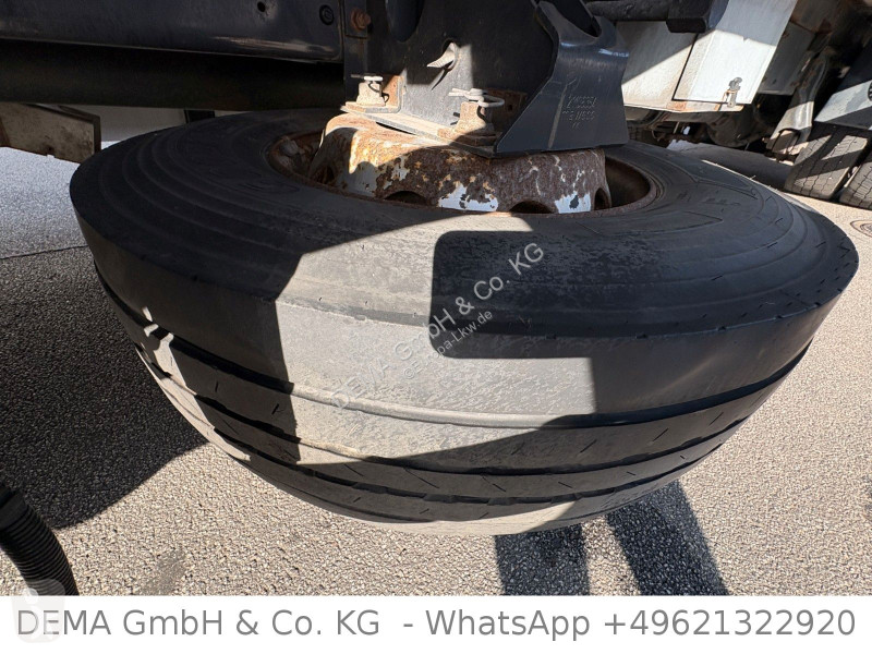 Kamion Renault 320.19 D-Wide...