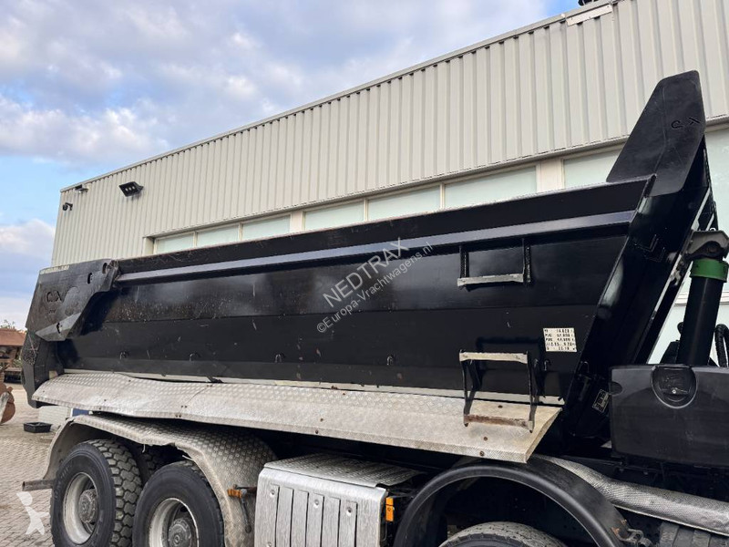 Kamion Mercedes AROCS 3246 8X4 TIPPER