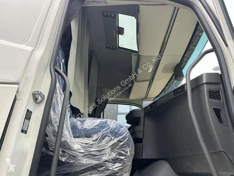 Kamion Volvo 540 Volvo  540 8X4 HIAB...