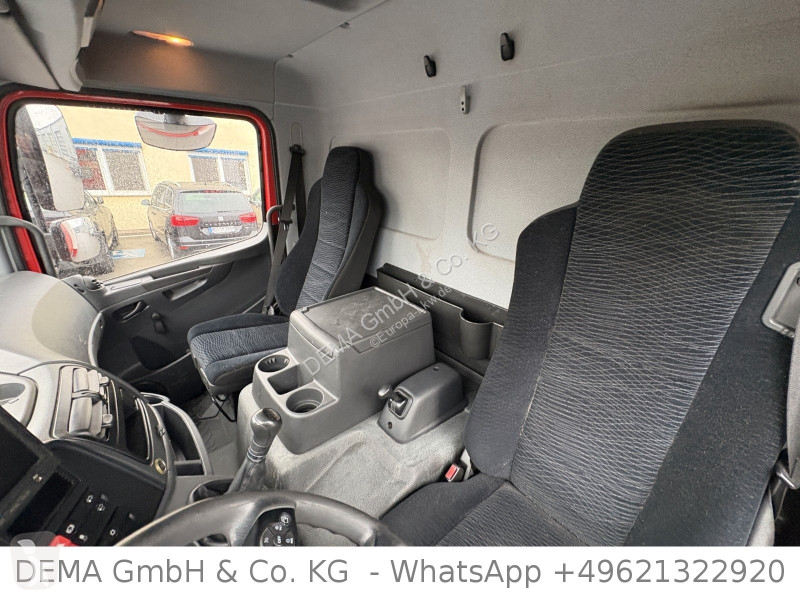 Teherautó Mercedes...