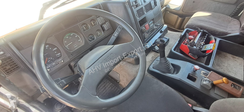 Iveco 350 tractor unit