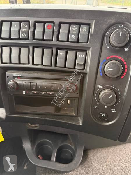 Kamion Renault 320