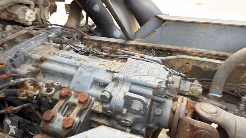 Teherautó Mercedes 3343 (6X6 / V6 / LAMES /...