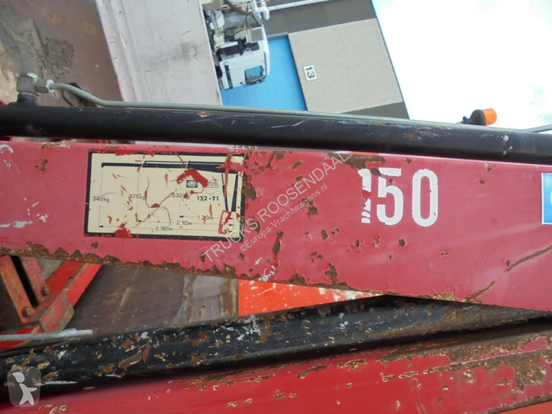 Kamion Volvo 220 + Manual + HMF 150 crane