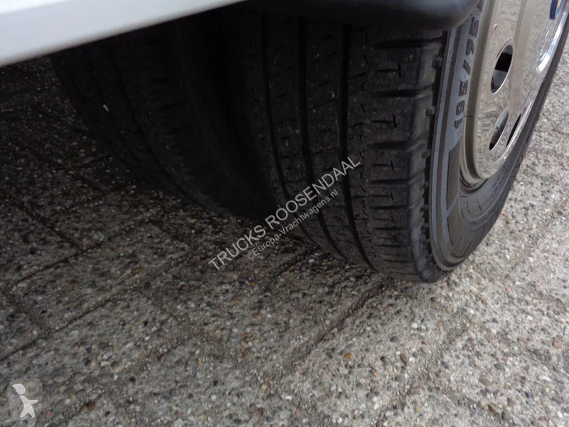 Camion Iveco 50c15 x+ Manual + Carrier + Flower...