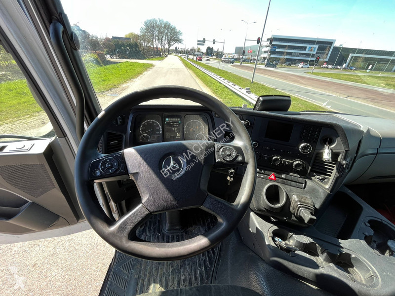 Lastbil Mercedes 1836 4x2