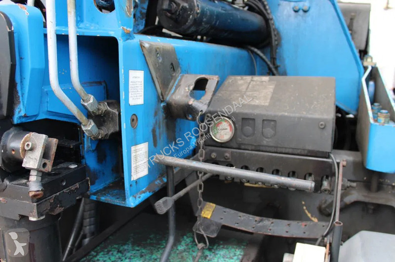 Camion Mercedes 2533 + 14t crane + 6x2 + REMOTE...