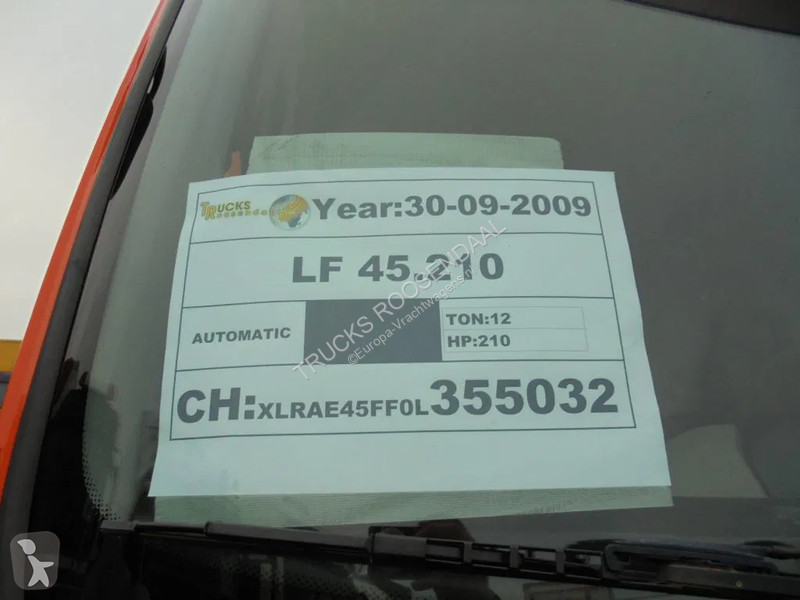 Kamion DAF 210 + 12T + Euro 5 + Dhollandia Lift