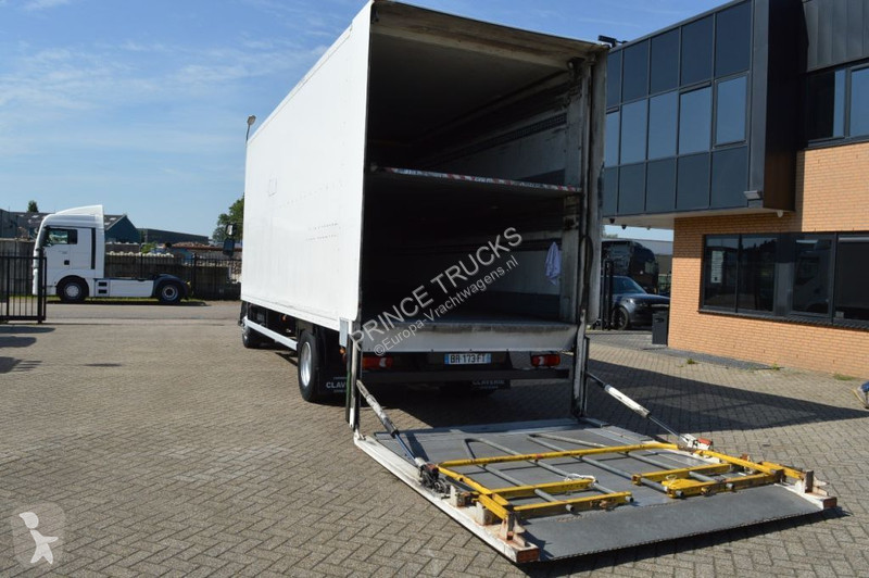 Vrachtwagen Renault 270 * MANUAL * EURO5 * 4X2 *