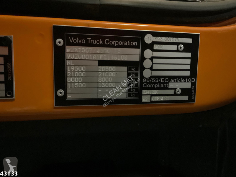 Camion Volvo 320 DHM 8m³ Kolkenzuiger