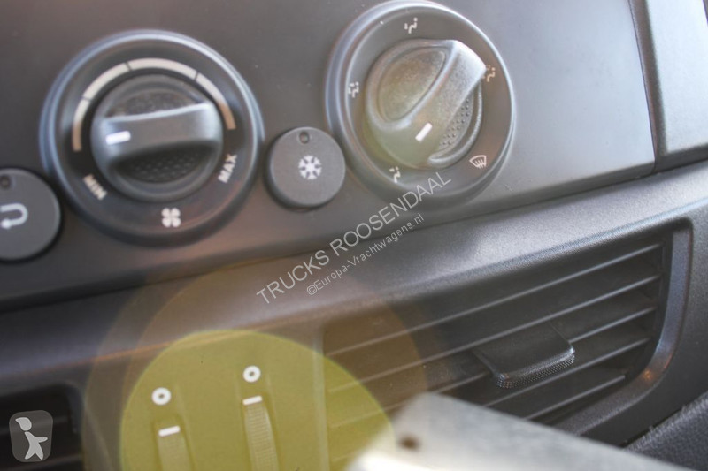 Camion Iveco 100E18 + EURO 5 + LOW KM