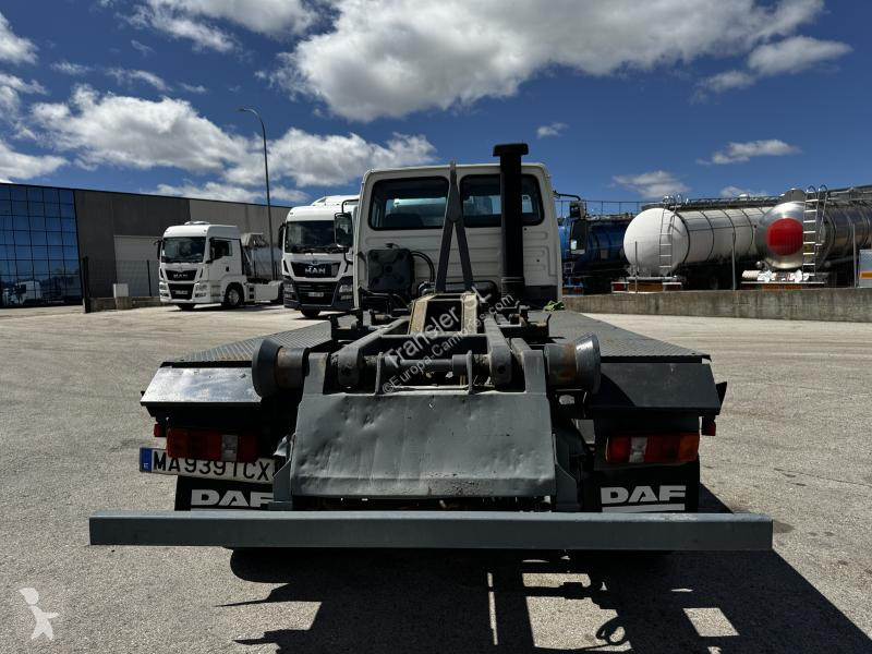 Vrachtwagen DAF 210CS